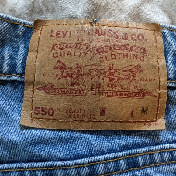 Levi's Denim Shorts - Picture 4 of 5